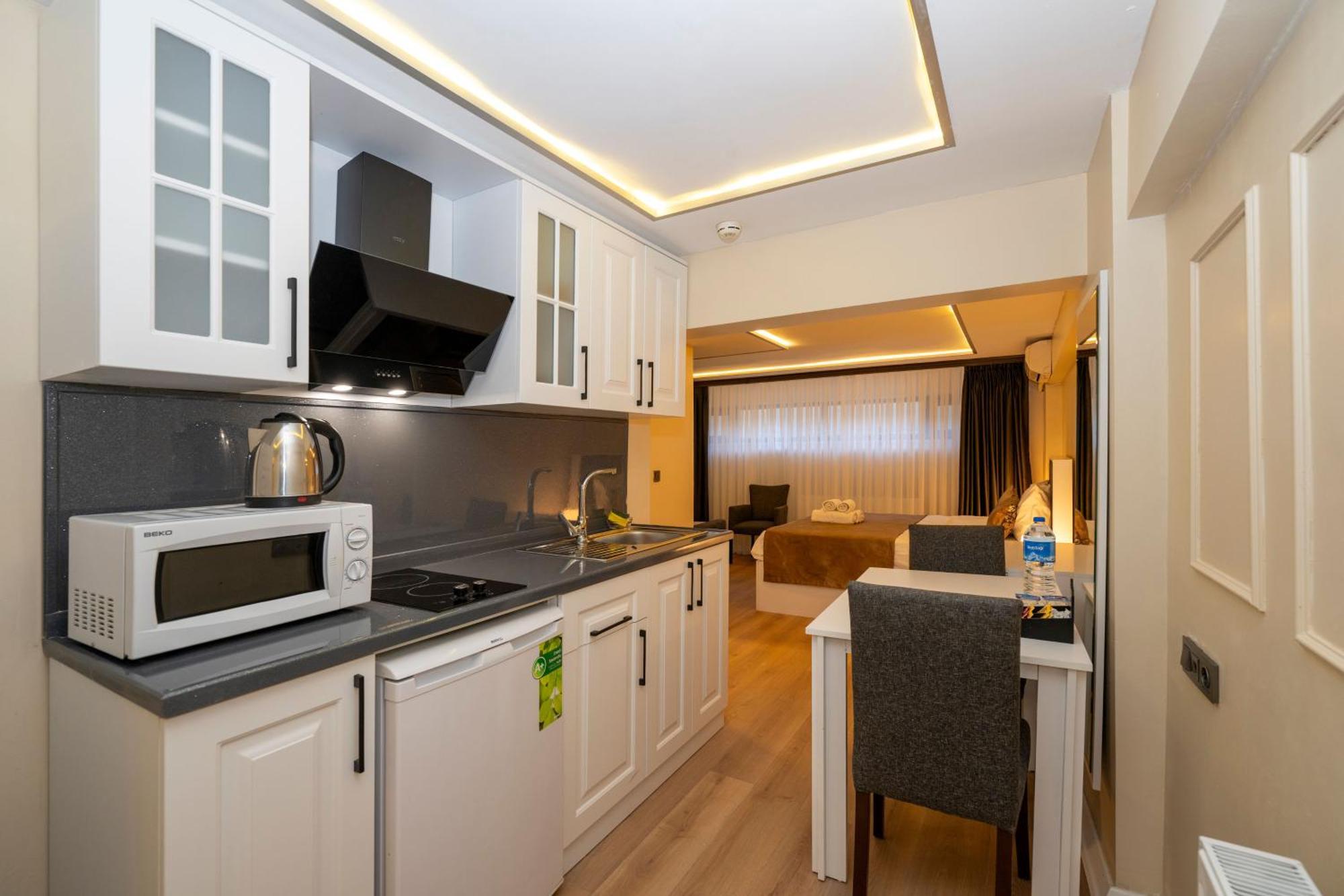 Aiza Suites Istanbul Exterior photo